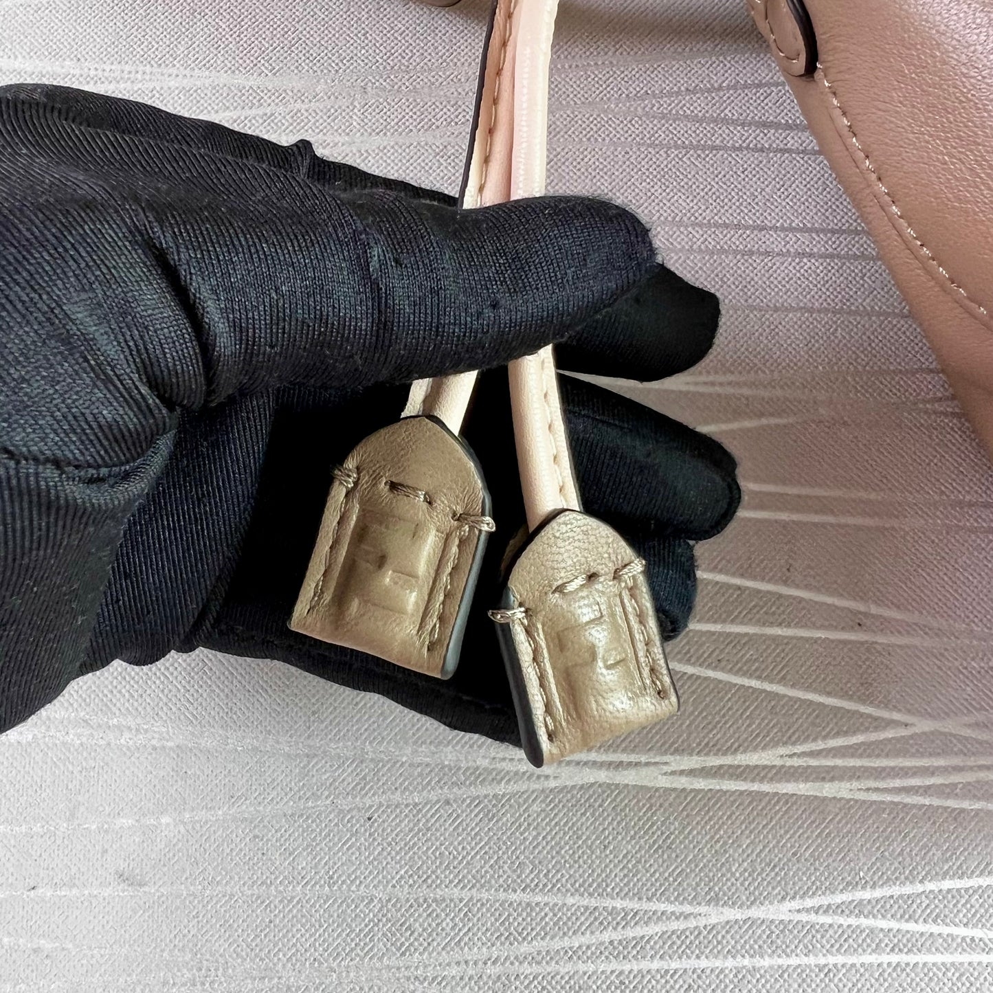 Bolso F piel color greige tamaño mediano