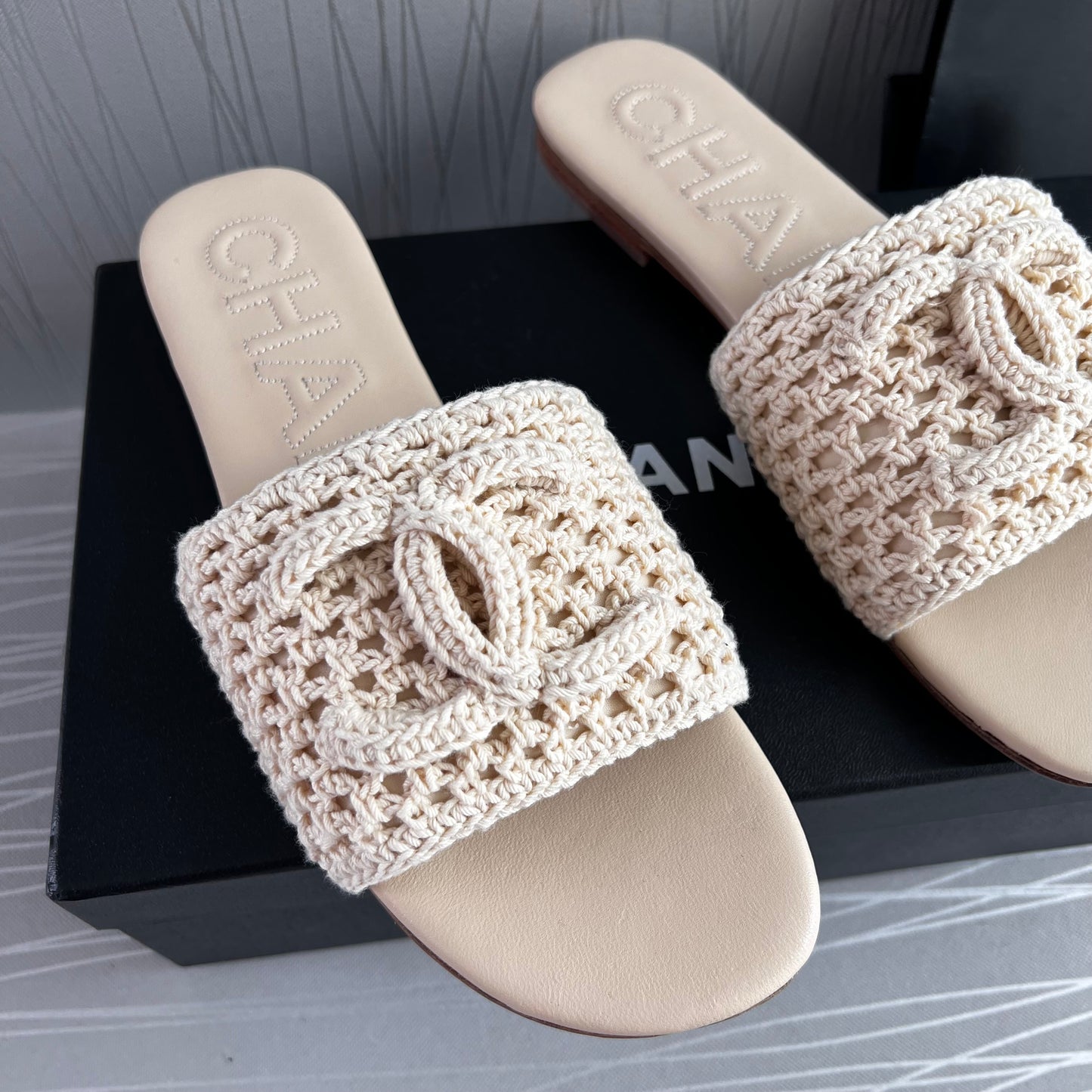 Sandalias C algodón tejido en color beige