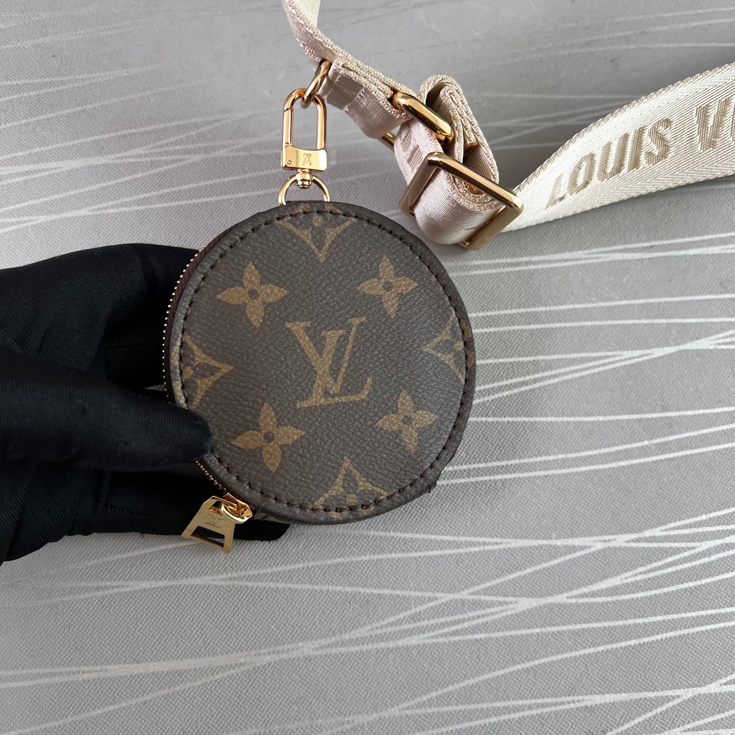 Bolso L canvas color cafe y strap beige