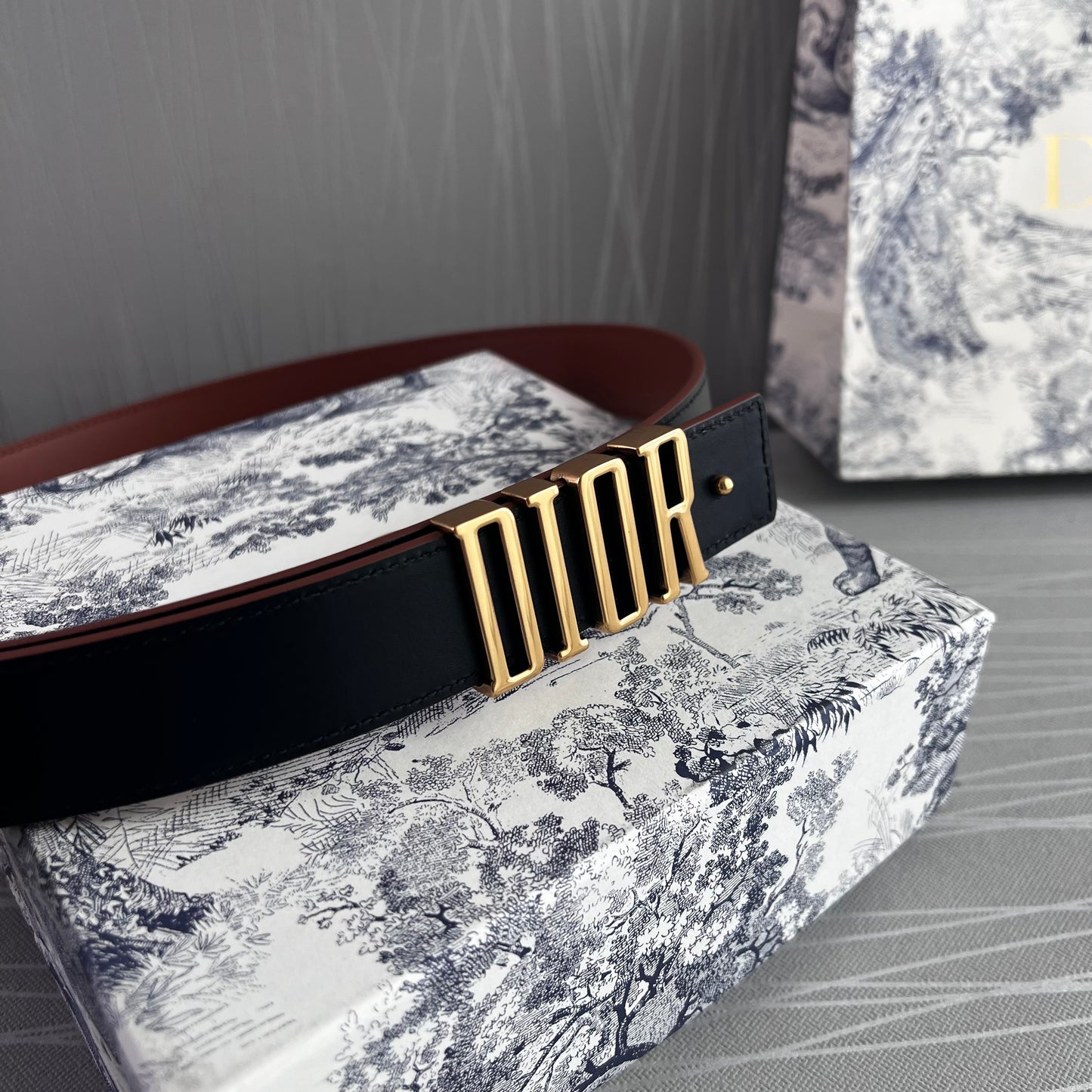 Cinto D reversible negro y camel piel