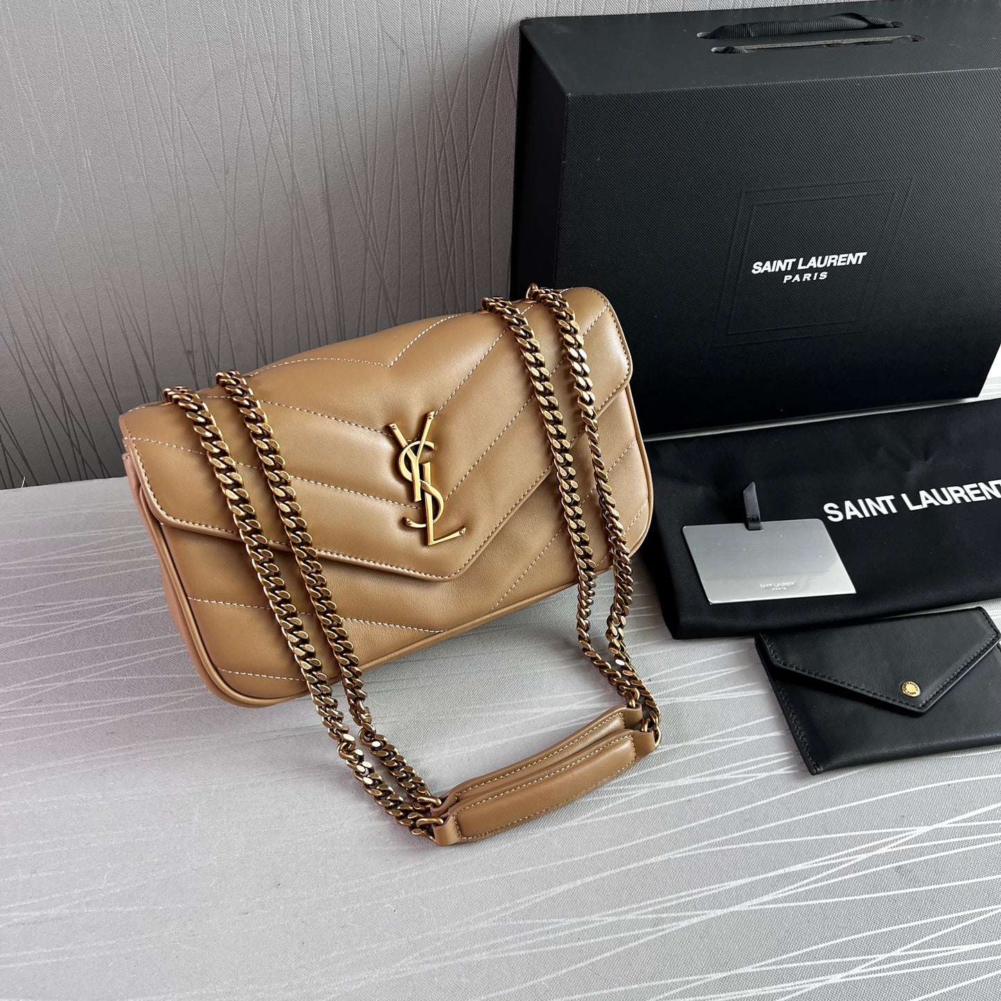 Bolso Y piel acolchada color beige