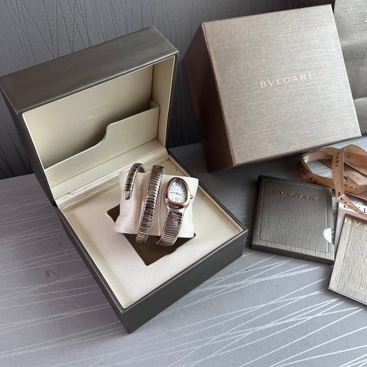 Reloj B brazalete doble en dos tonos , rosa y plateado