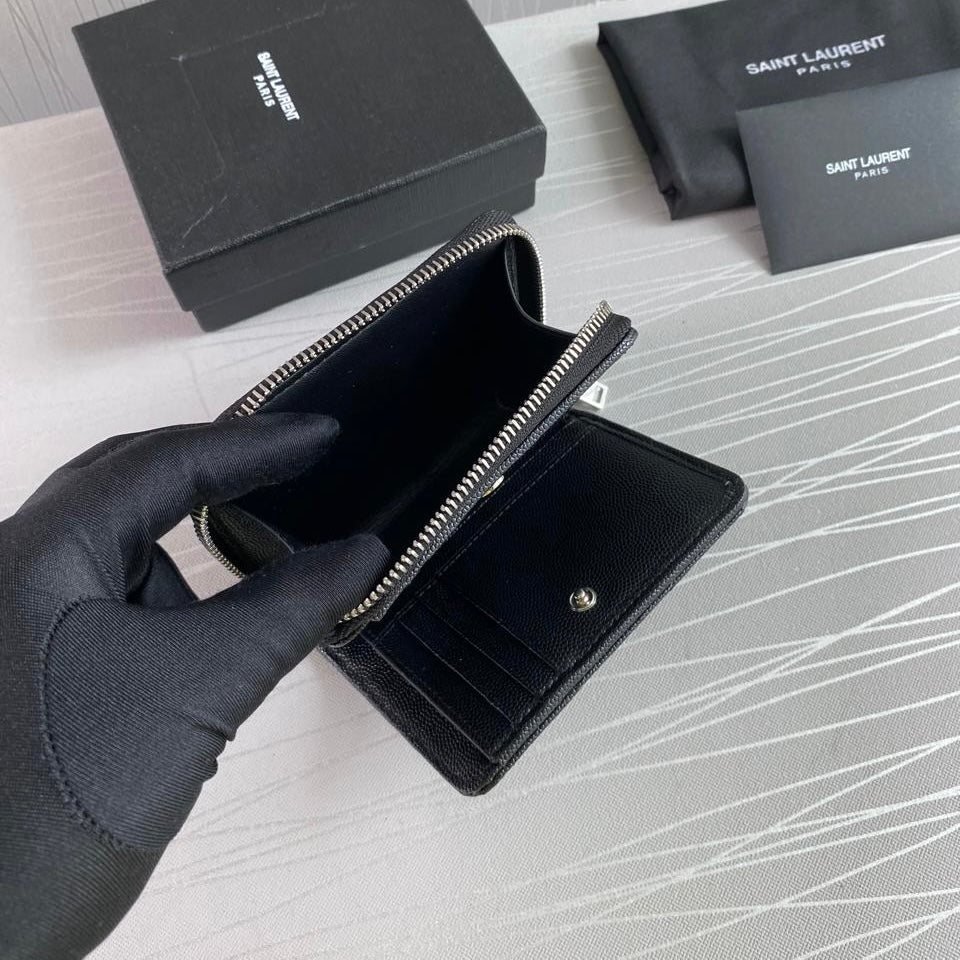 Cartera Y piel color negro