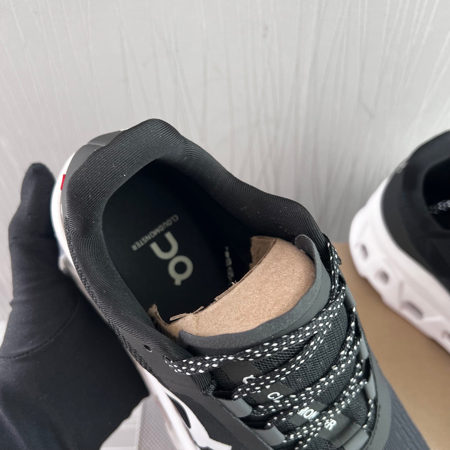 Sneakers O color negro con blanco