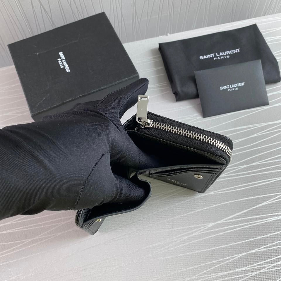 Cartera Y piel color negro