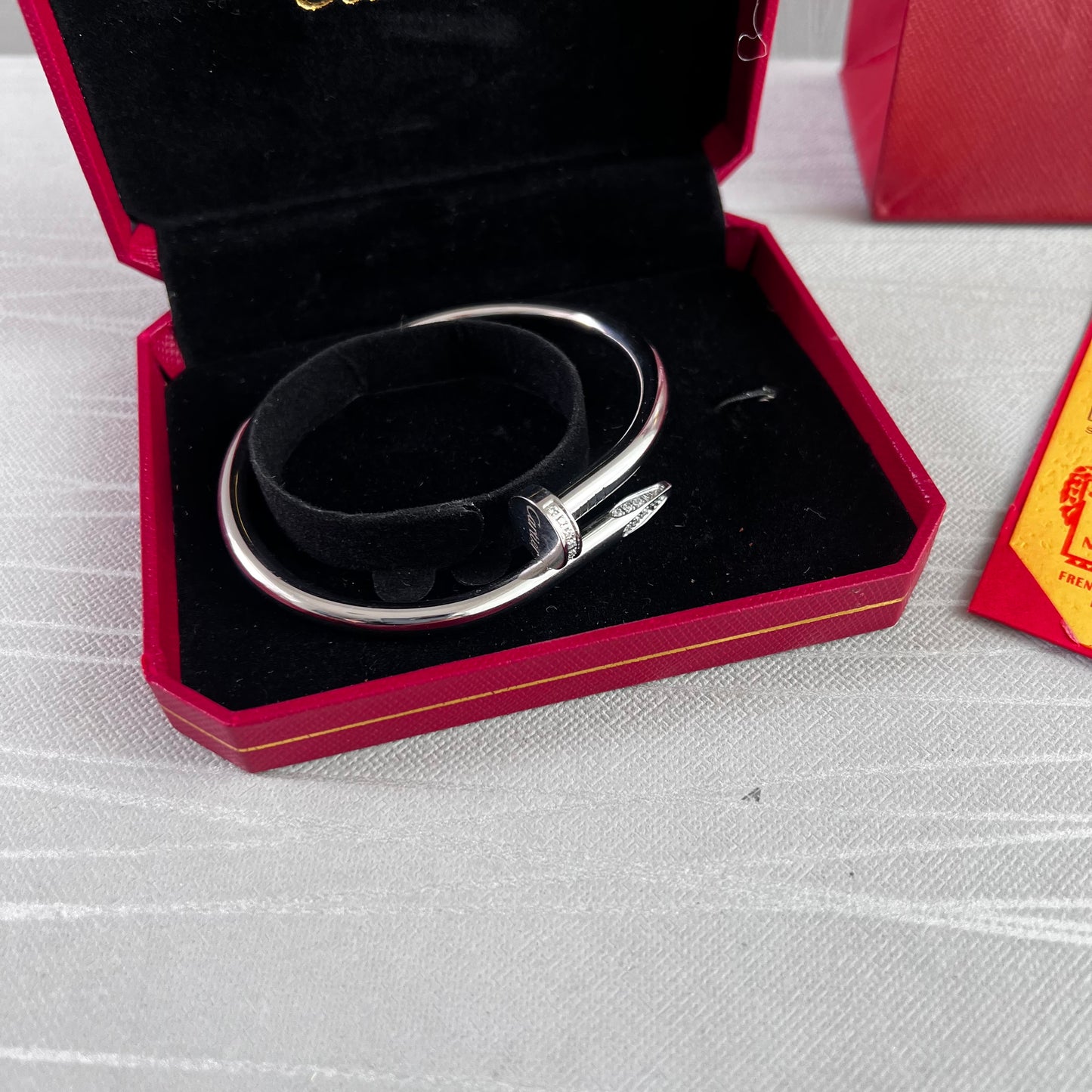 Brazalete C color plata