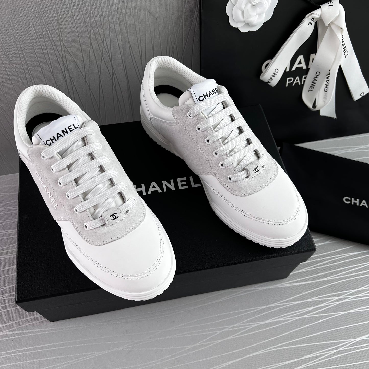 Sneakers C piel blancos