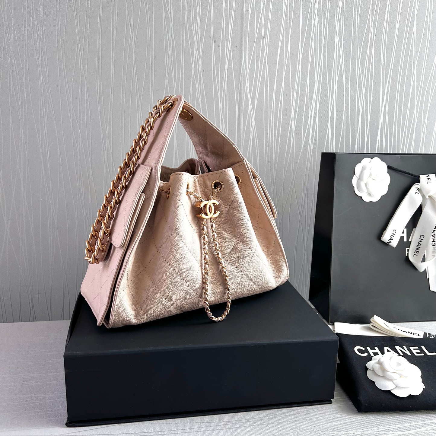 Bolso C piel granulada color beige