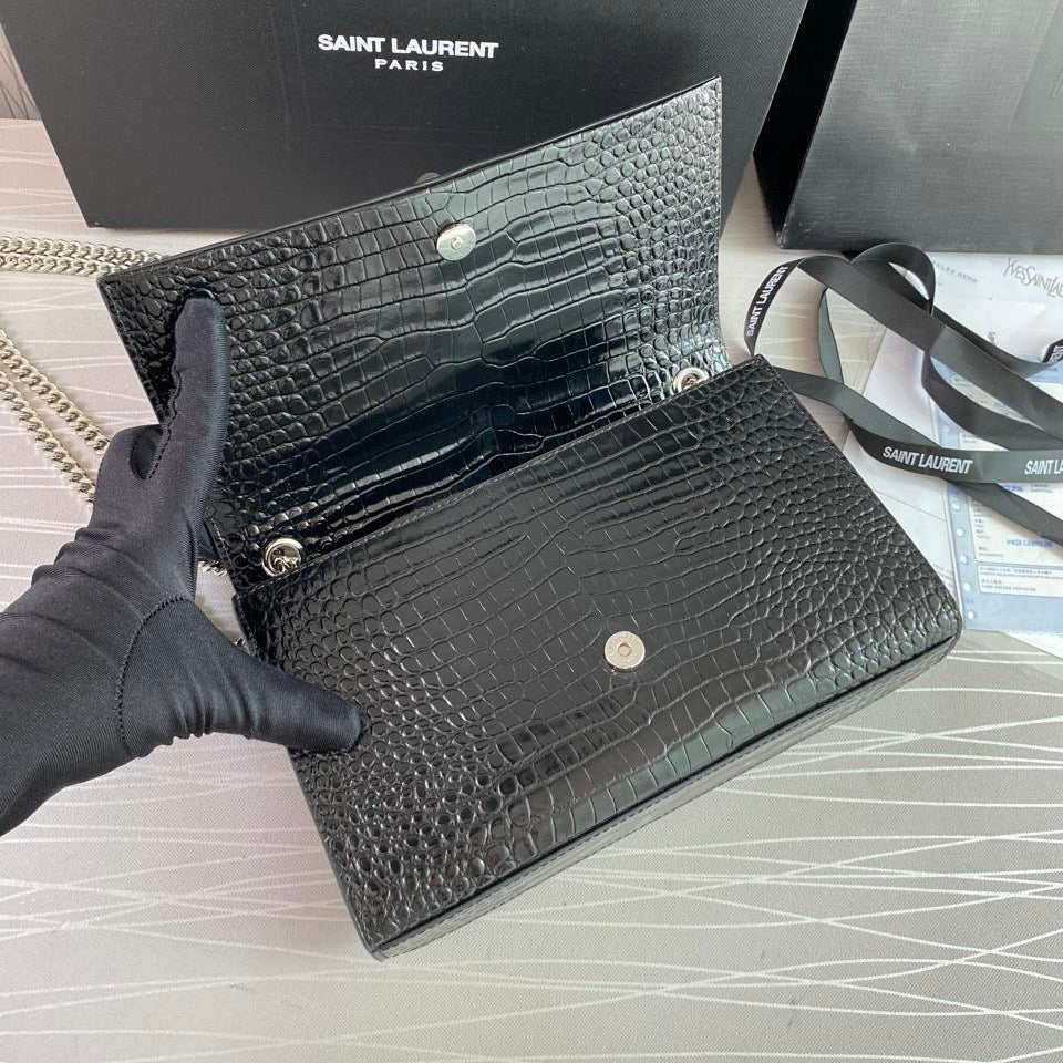 Bolso Y K-ate piel efecto cocodrilo color negra