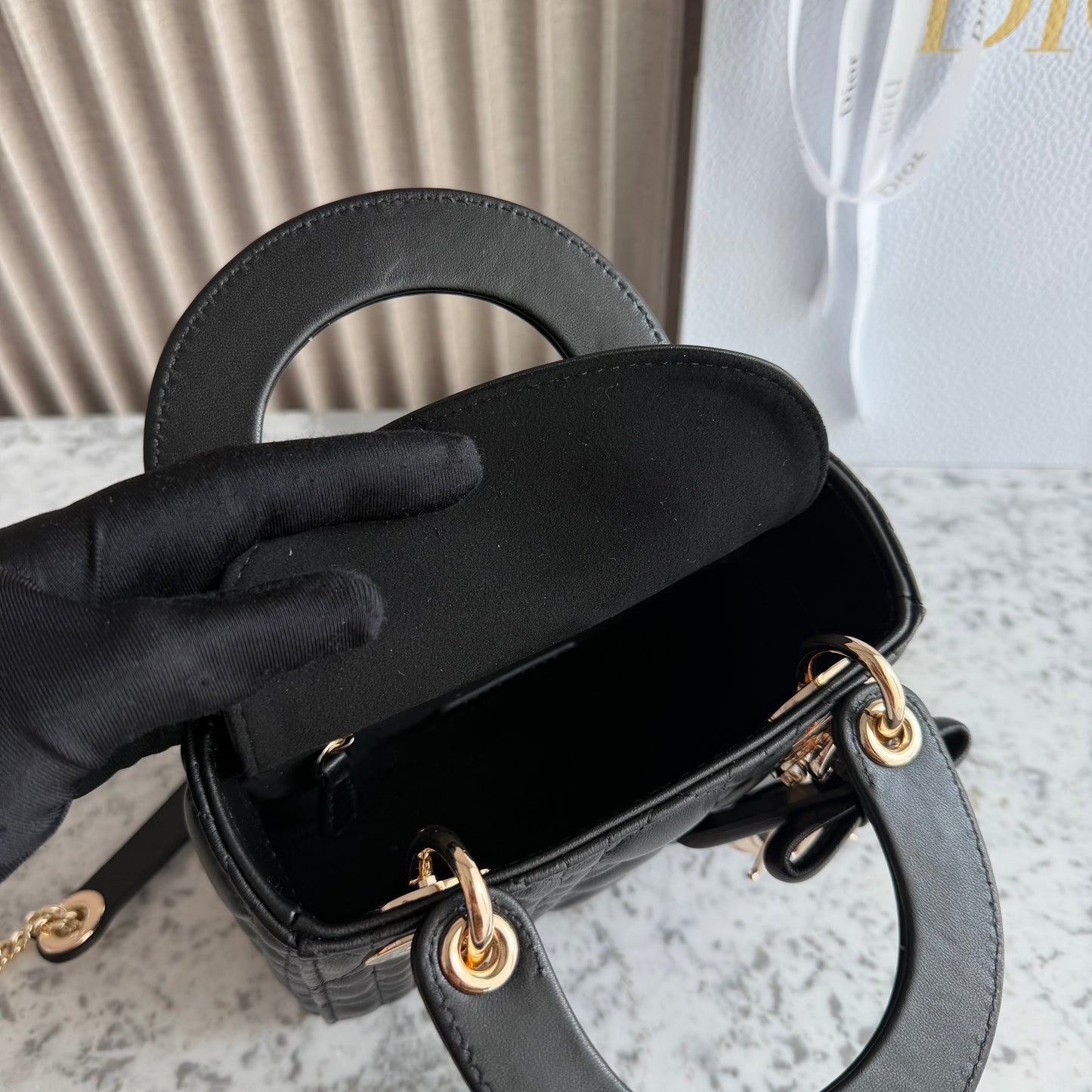 Bolso C-D-ior piel color negro