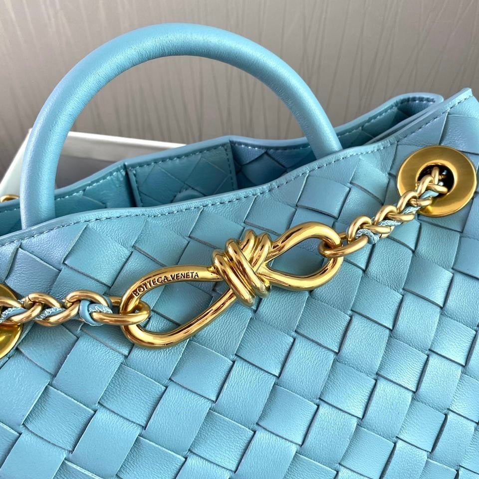 Bolso B A-ndiamo piel color azul con cadena