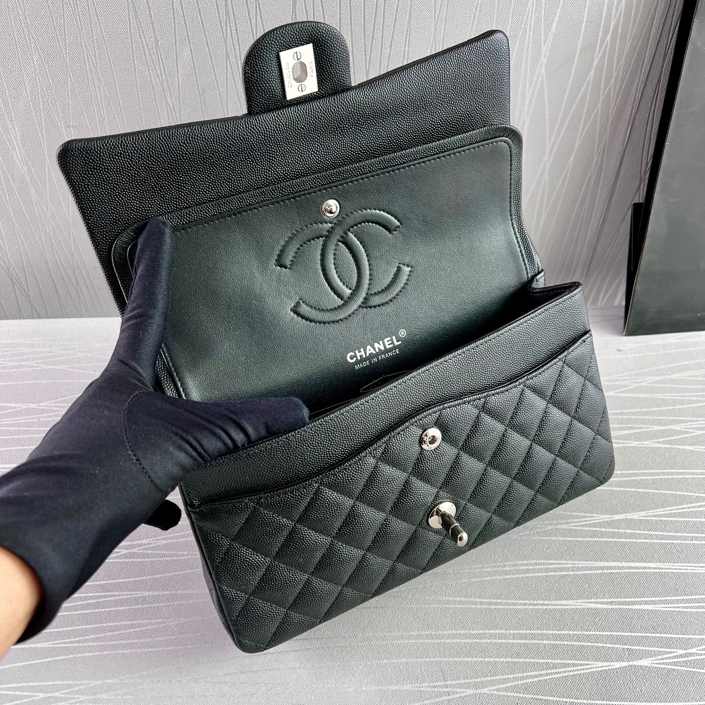 Bolso C piel negra edición limitada