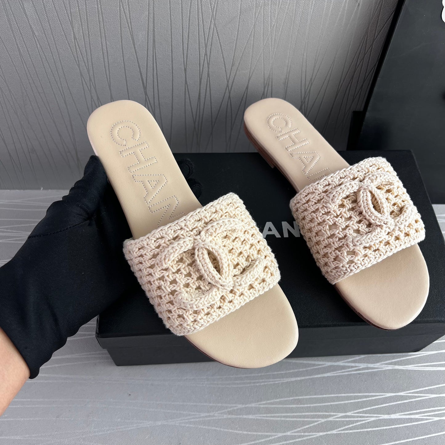 Sandalias C algodón tejido en color beige