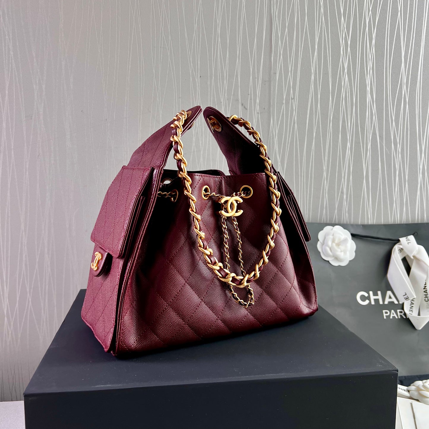 Bolso C 2-5 piel granulada color burdeos