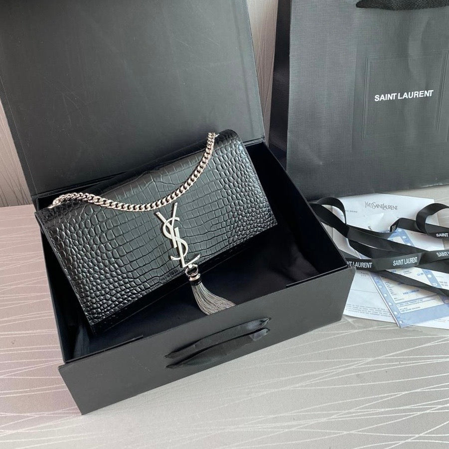 Bolso Y K-ate piel efecto cocodrilo color negra