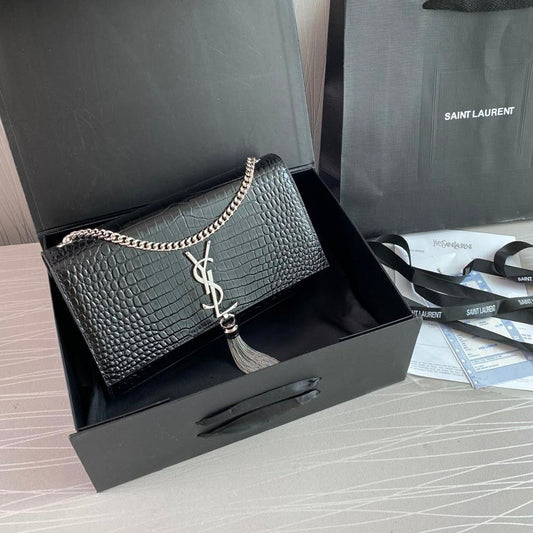 Bolso Y K-ate piel efecto cocodrilo color negra