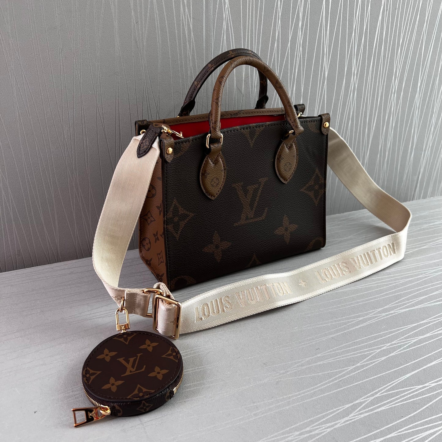 Bolso L canvas color cafe y strap beige