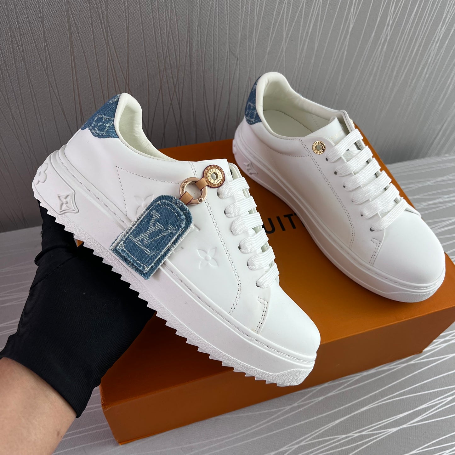 Sneakers L piel blancos