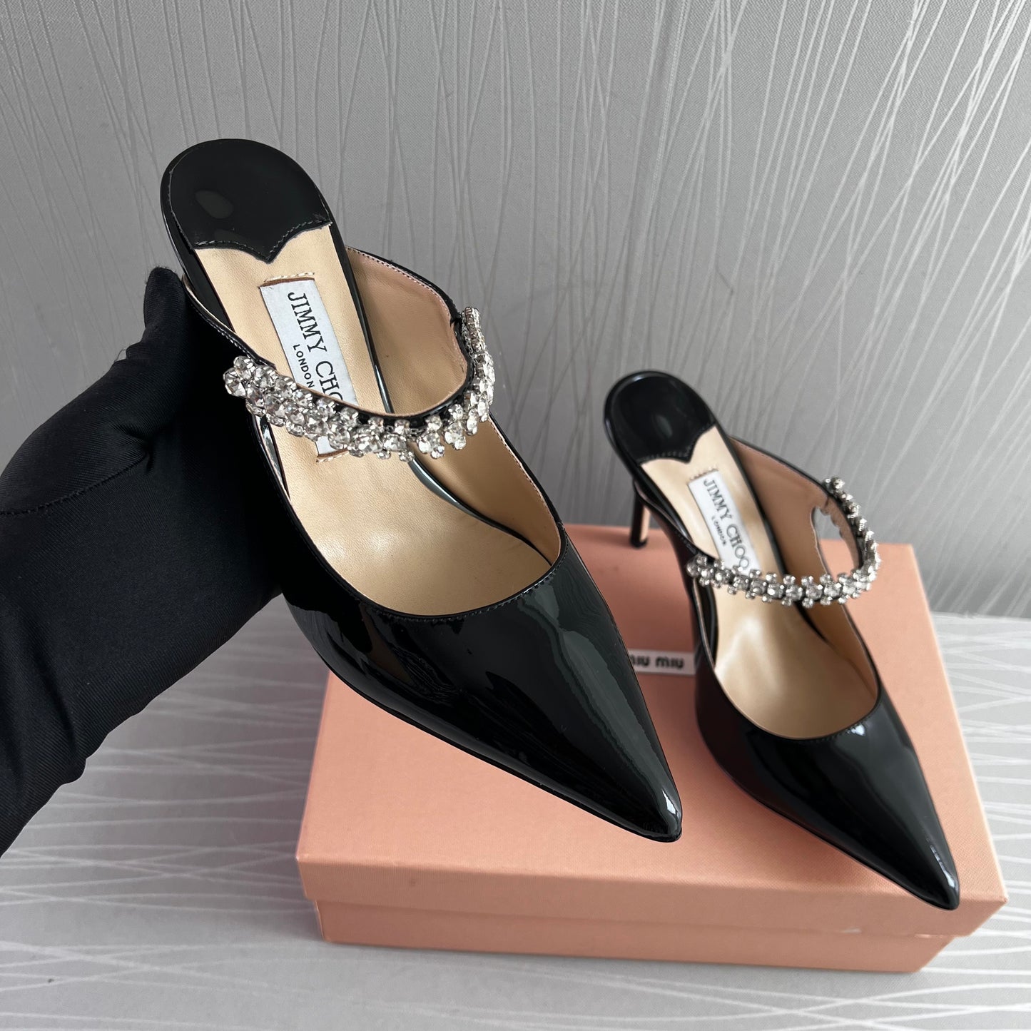 Zapatillas J charol negro