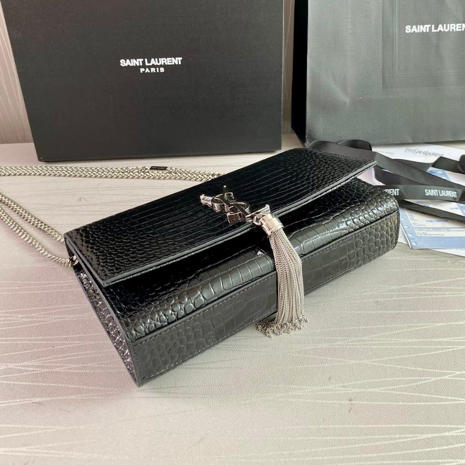 Bolso Y K-ate piel efecto cocodrilo color negra