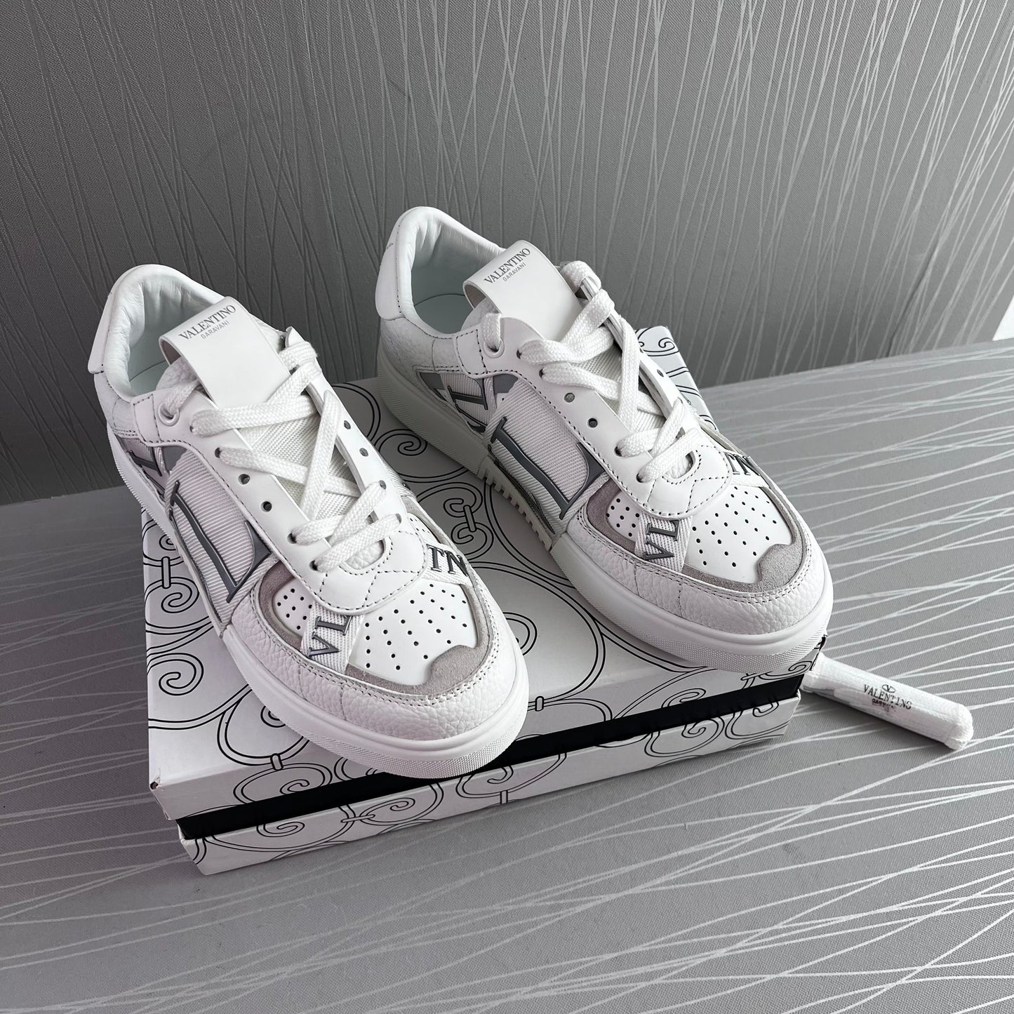 Sneakers V piel Blancos con plata