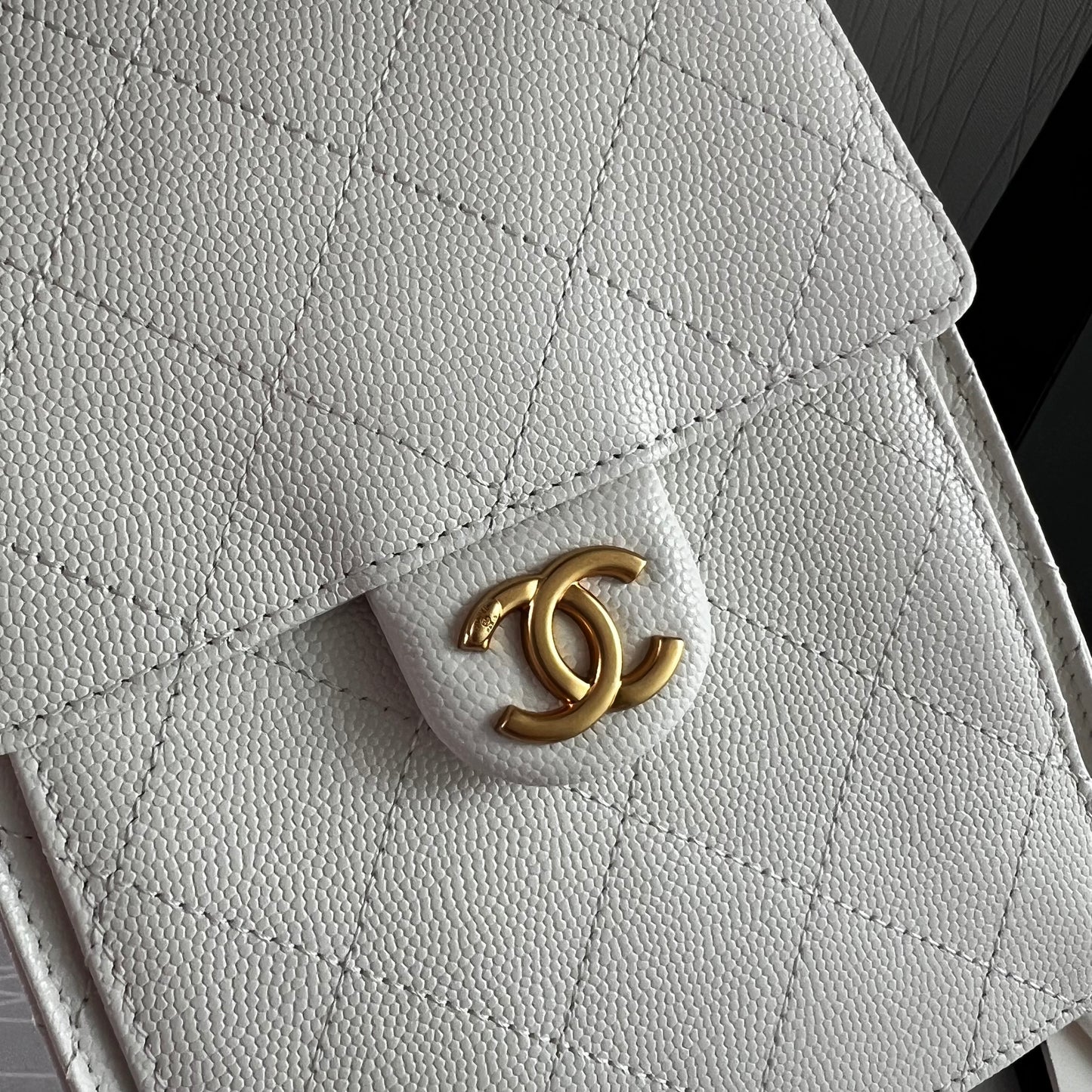 Bolso C hobo piel granulada color blanco
