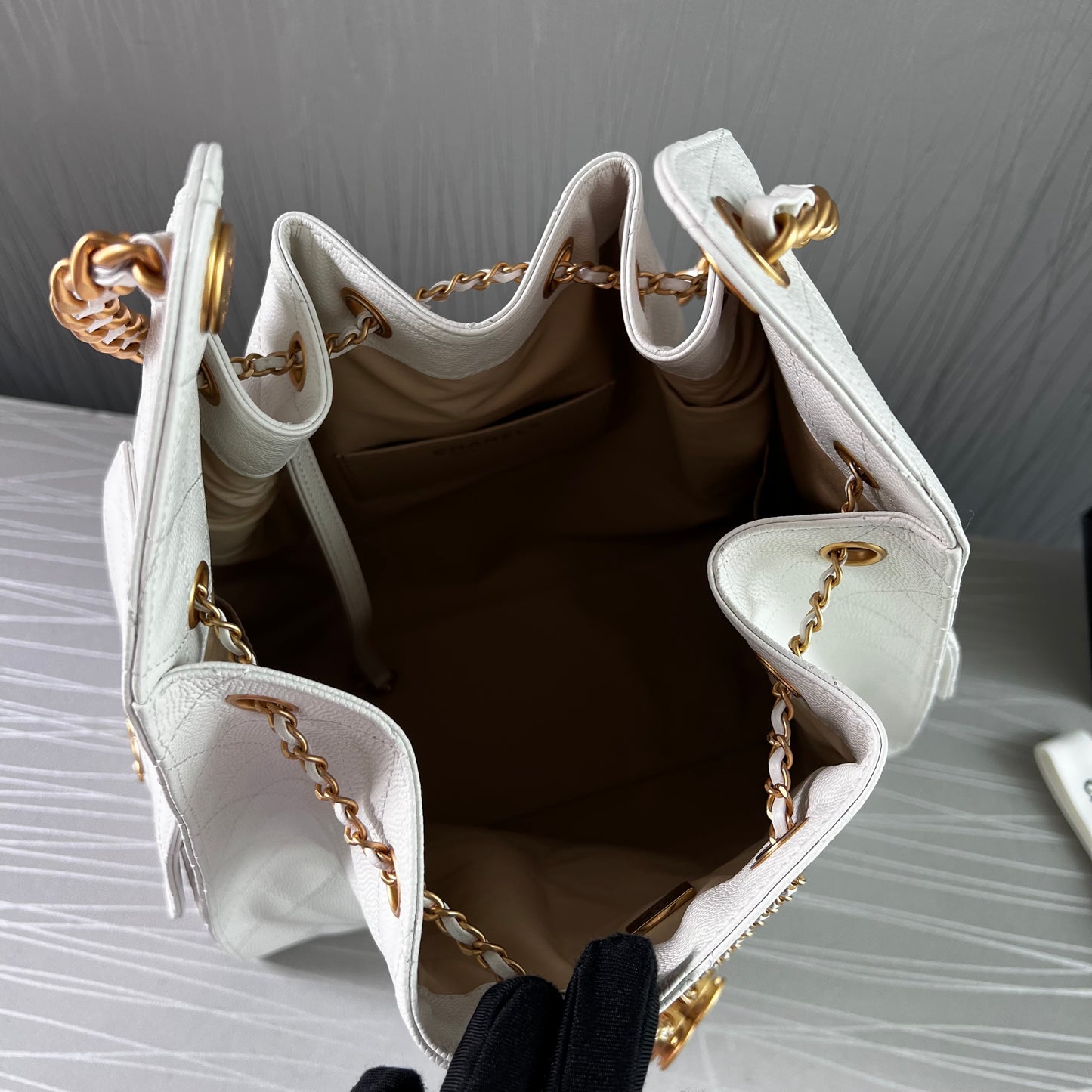 Bolso C hobo piel granulada color blanco