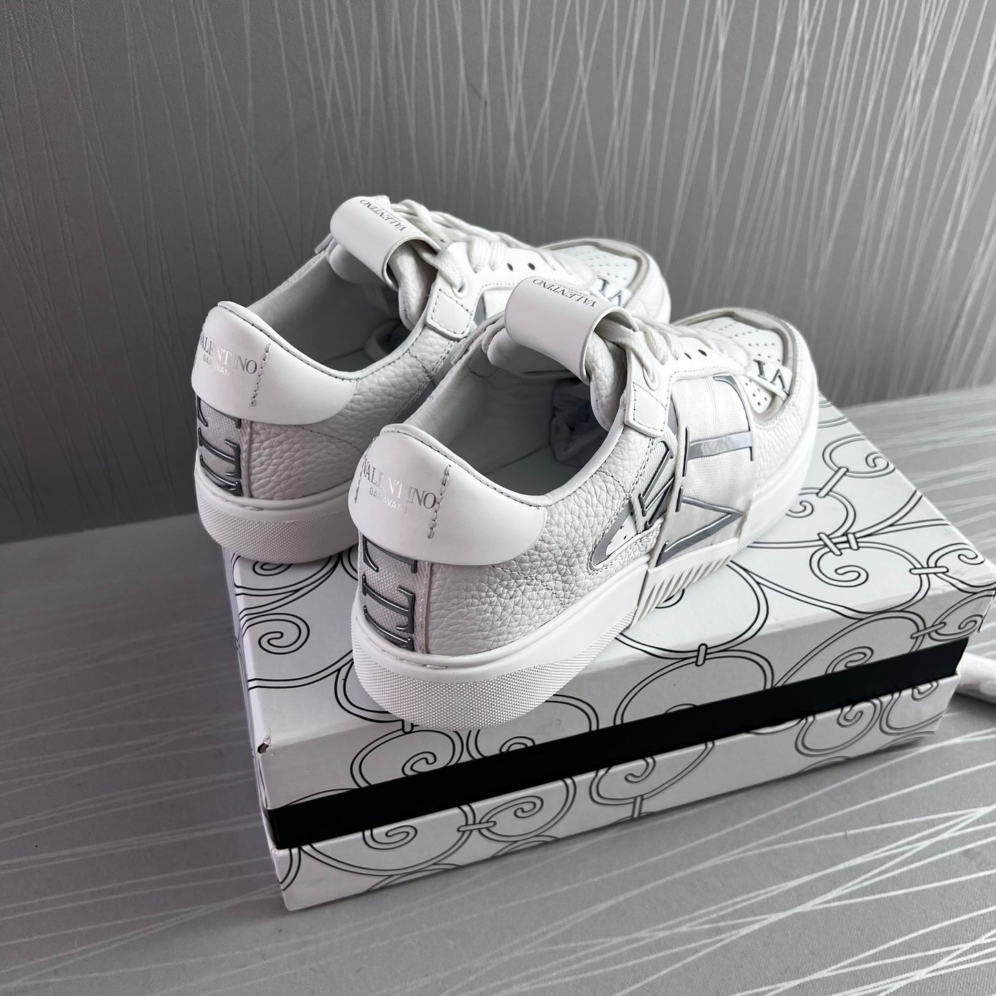 Sneakers V piel Blancos con plata