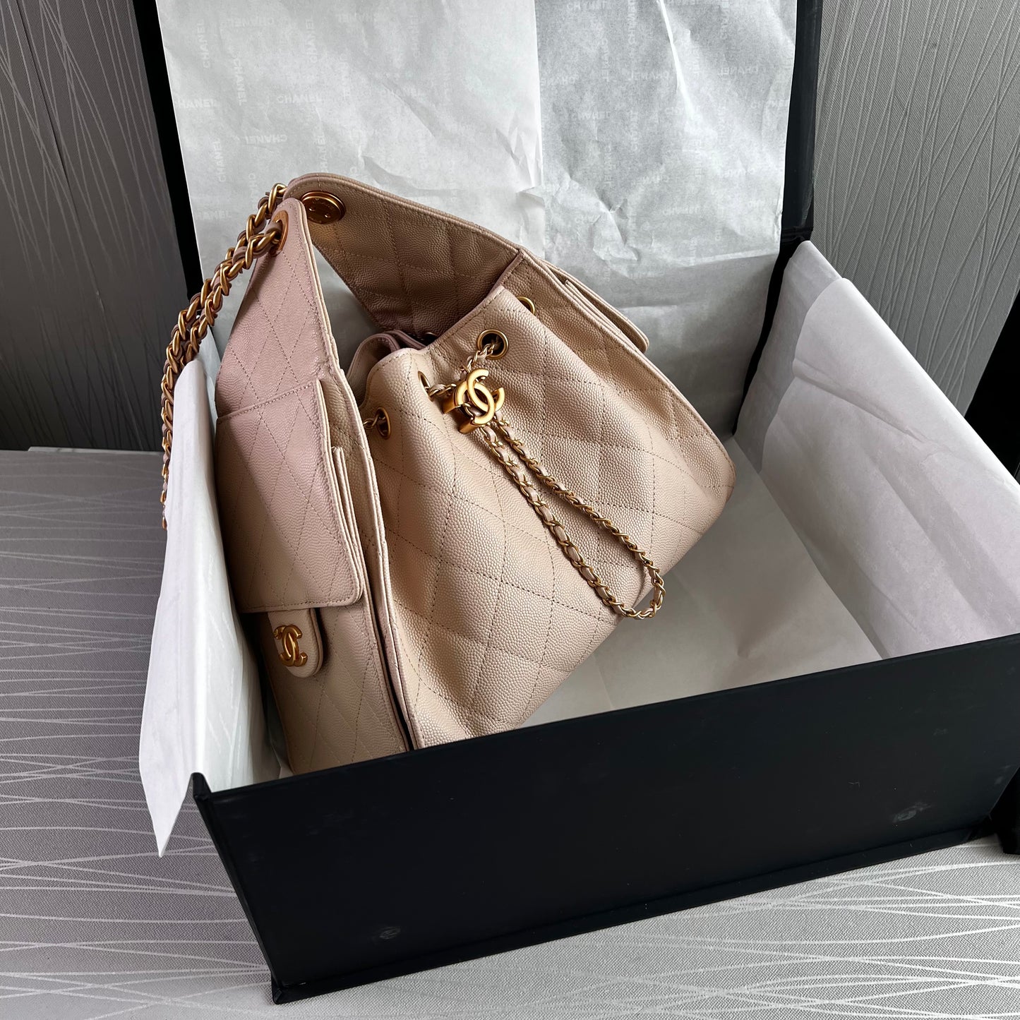 Bolso C piel granulada color beige
