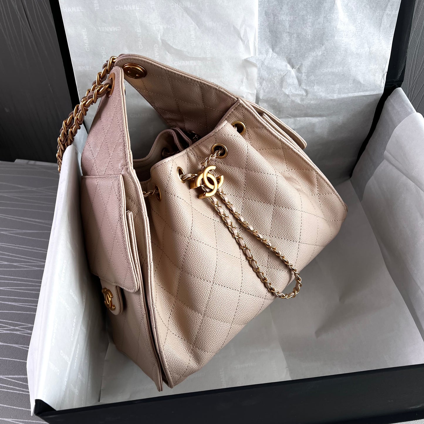 Bolso C piel granulada color beige