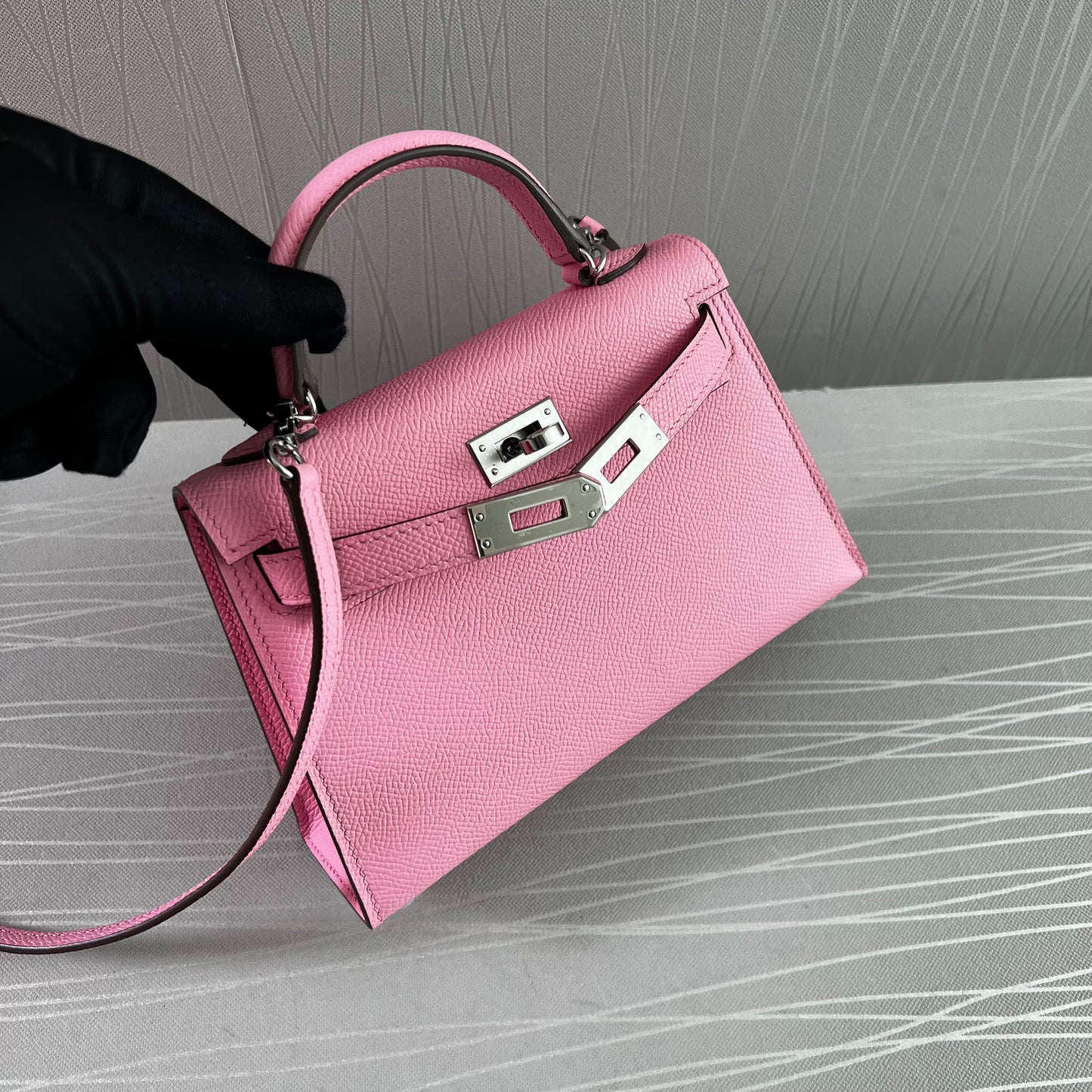 Bolso H piel en color rosa
