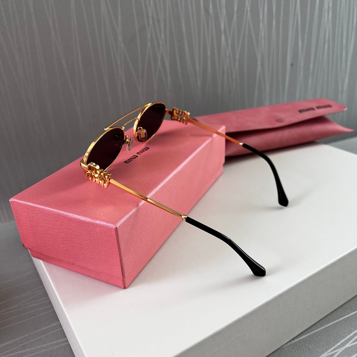 Lentes M negro con dorado