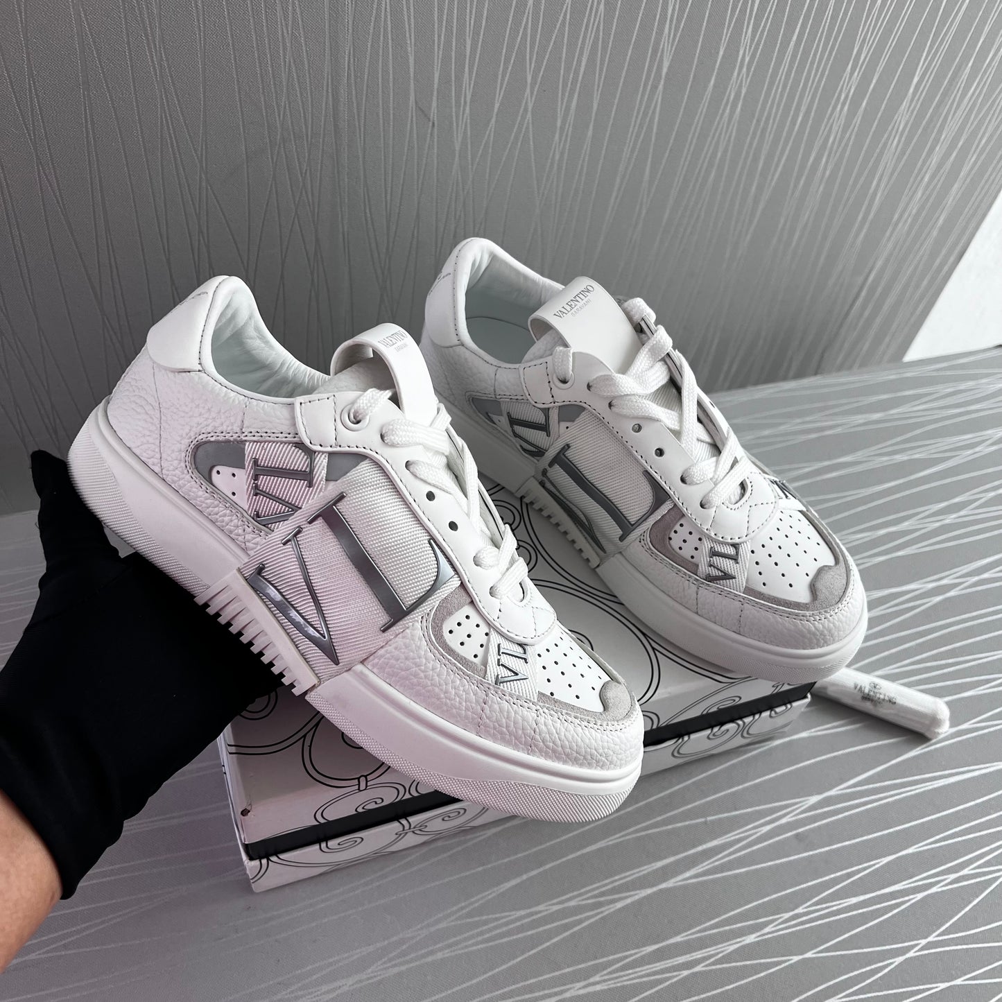 Sneakers V piel Blancos con plata