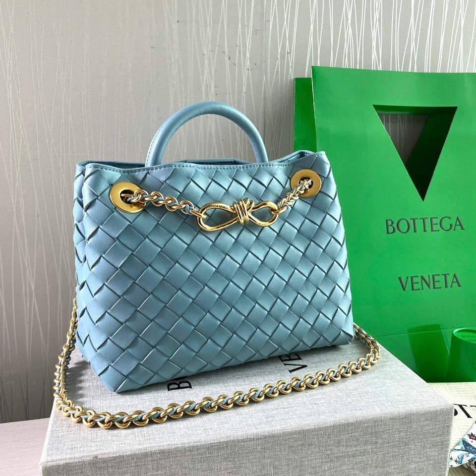 Bolso B A-ndiamo piel color azul con cadena