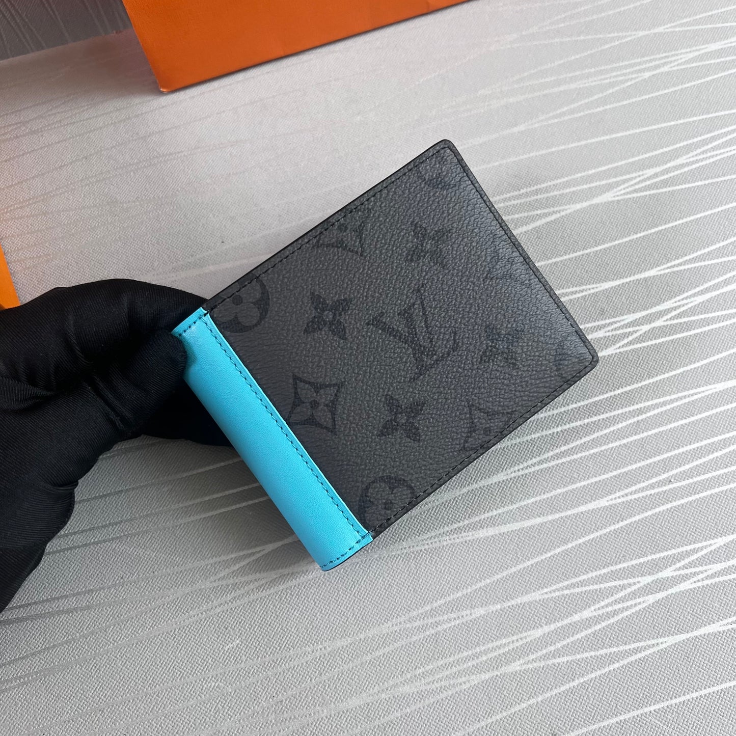 Cartera L lona y piel color gris