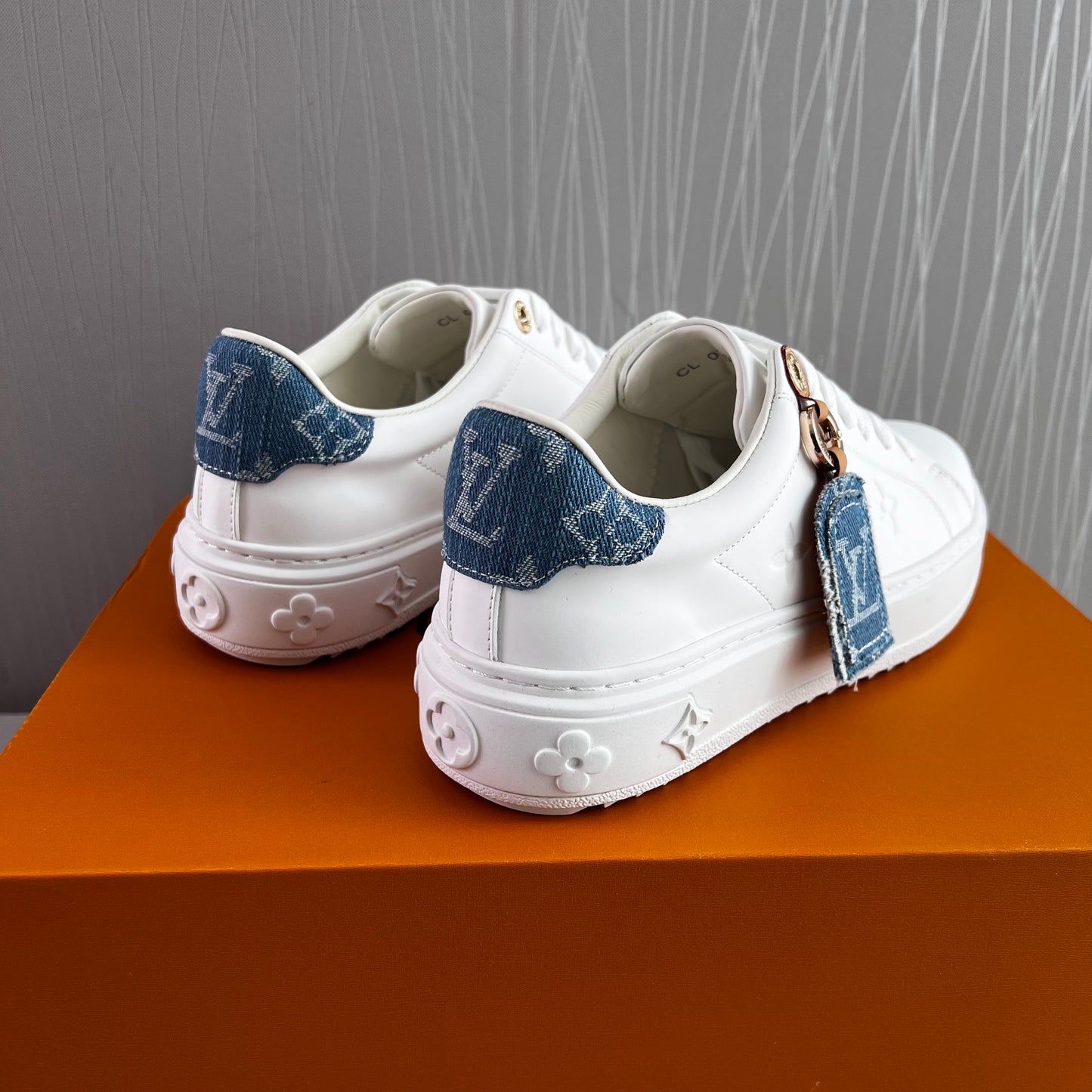 Sneakers L piel blancos