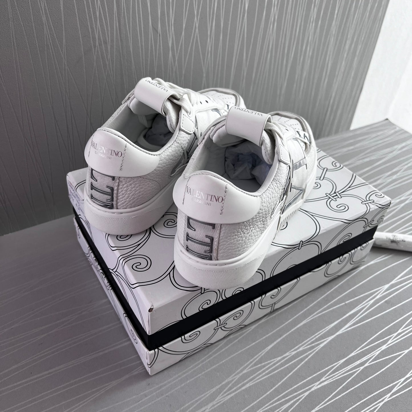 Sneakers V piel Blancos con plata