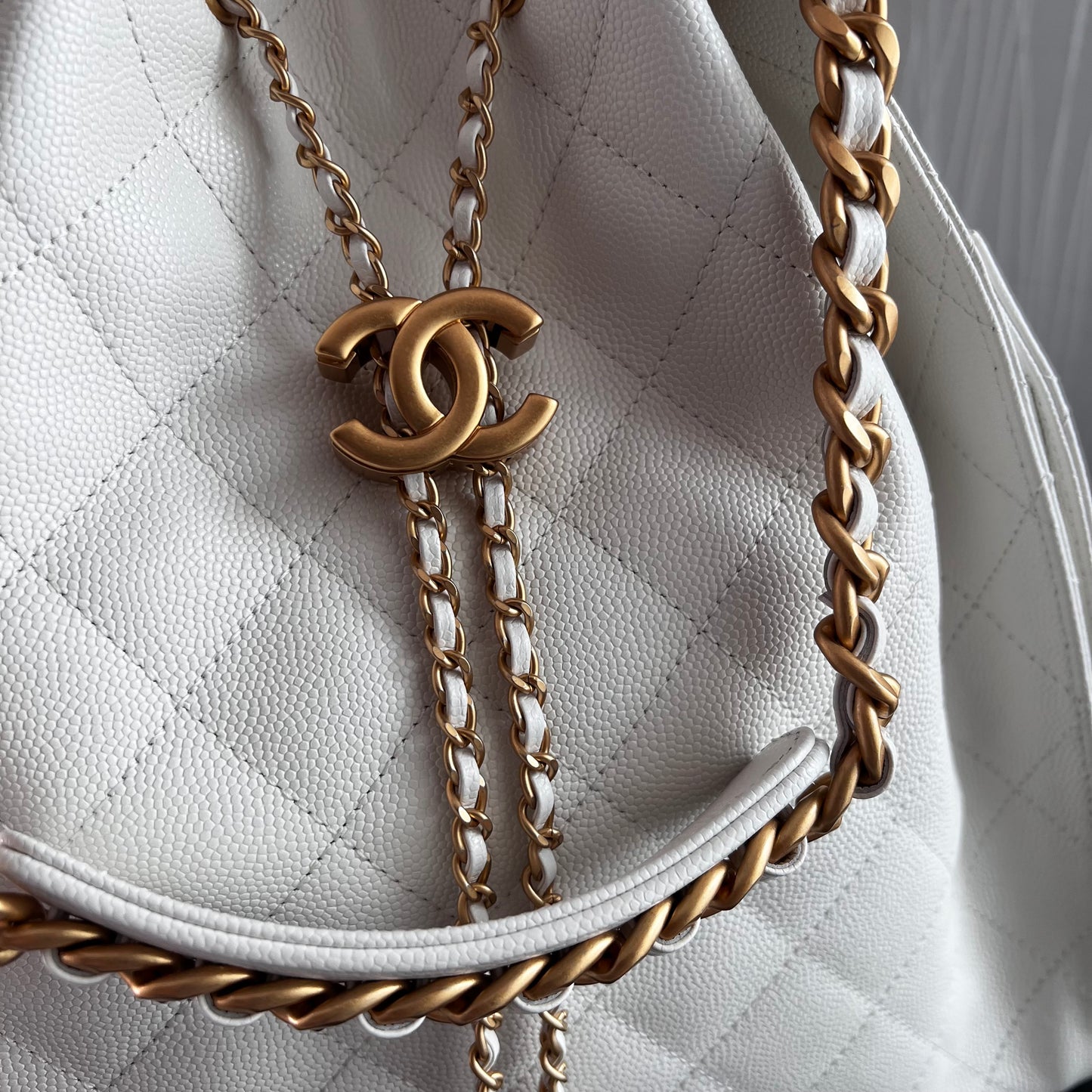 Bolso C hobo piel granulada color blanco