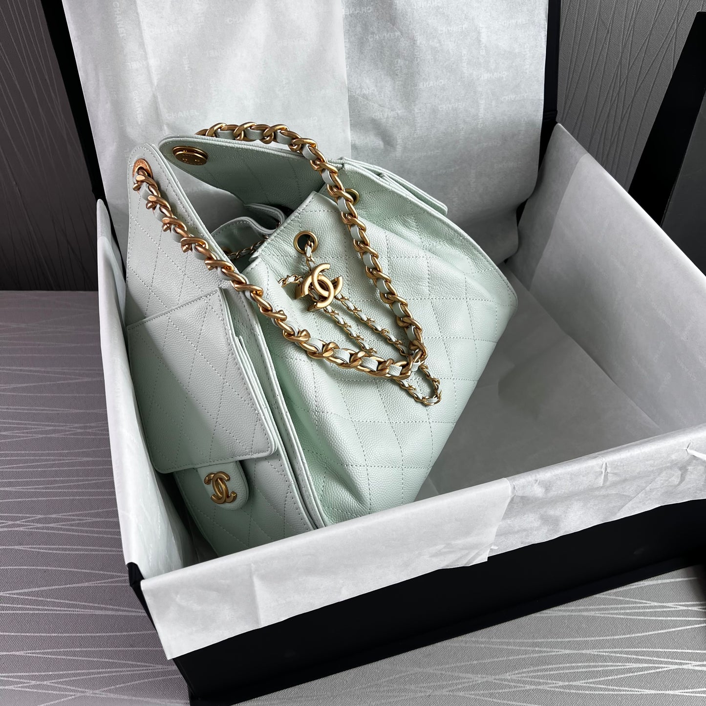 Bolso C 2-5 piel granulada color verde menta pequeña