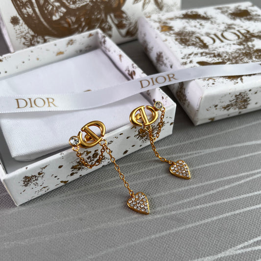 Aretes D color dorado largo de corazón