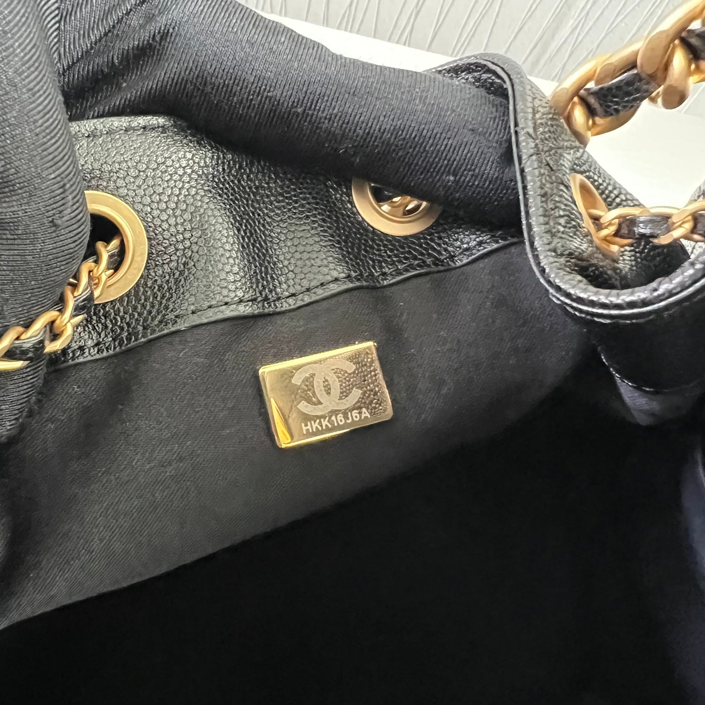 Bolso C 2-5 piel granulada color negro pequeña