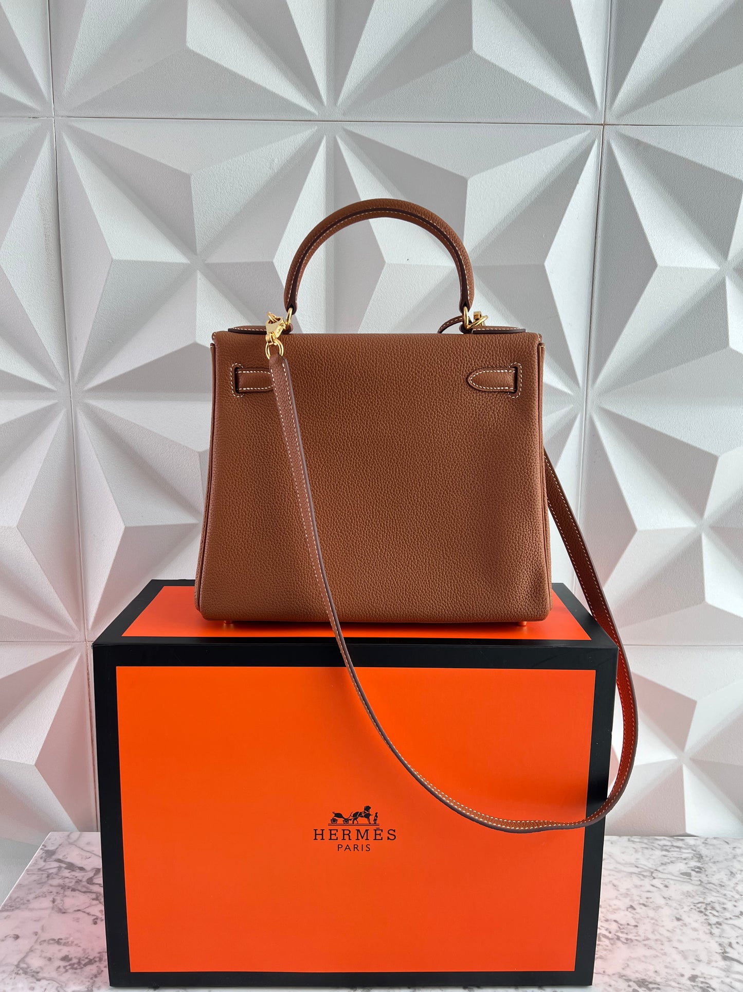 Bolso H piel color camel