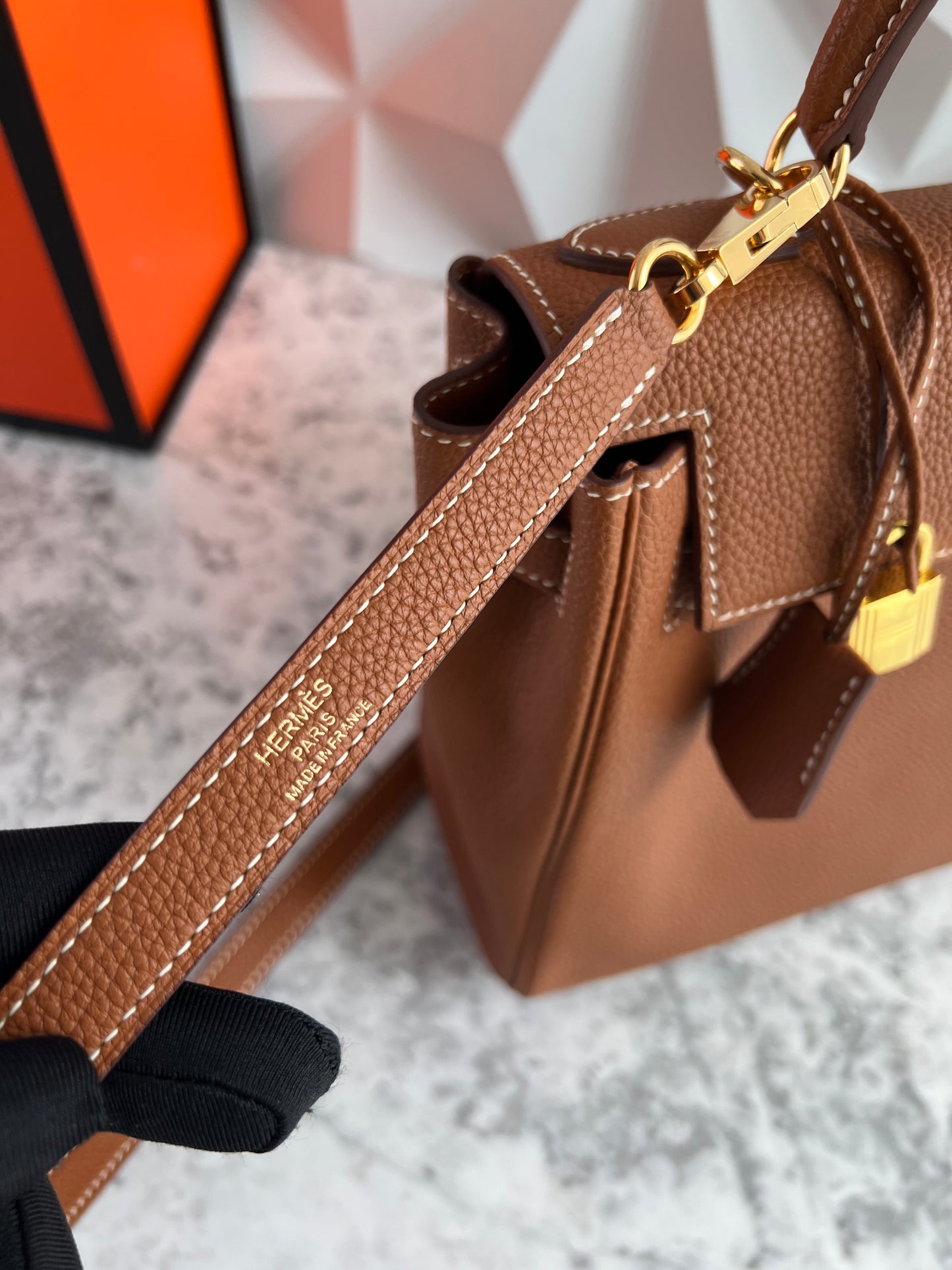 Bolso H piel color camel