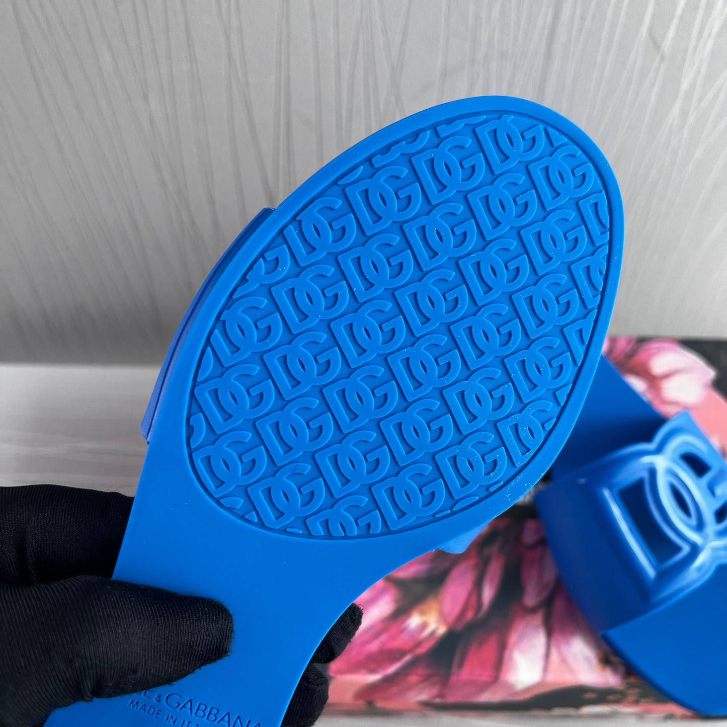 Sandalias D de hule color azul