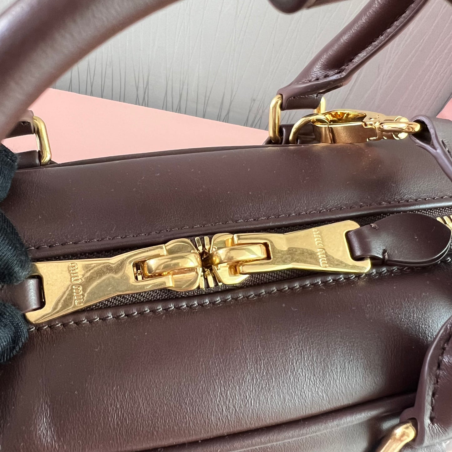 Bolso M-iu piel color café