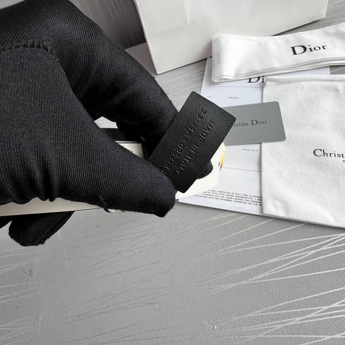 Cinto D-ior piel reversible negro y blanco