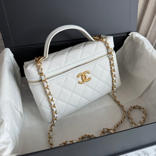 Bolso C-hanel vanity piel caviar color blanco