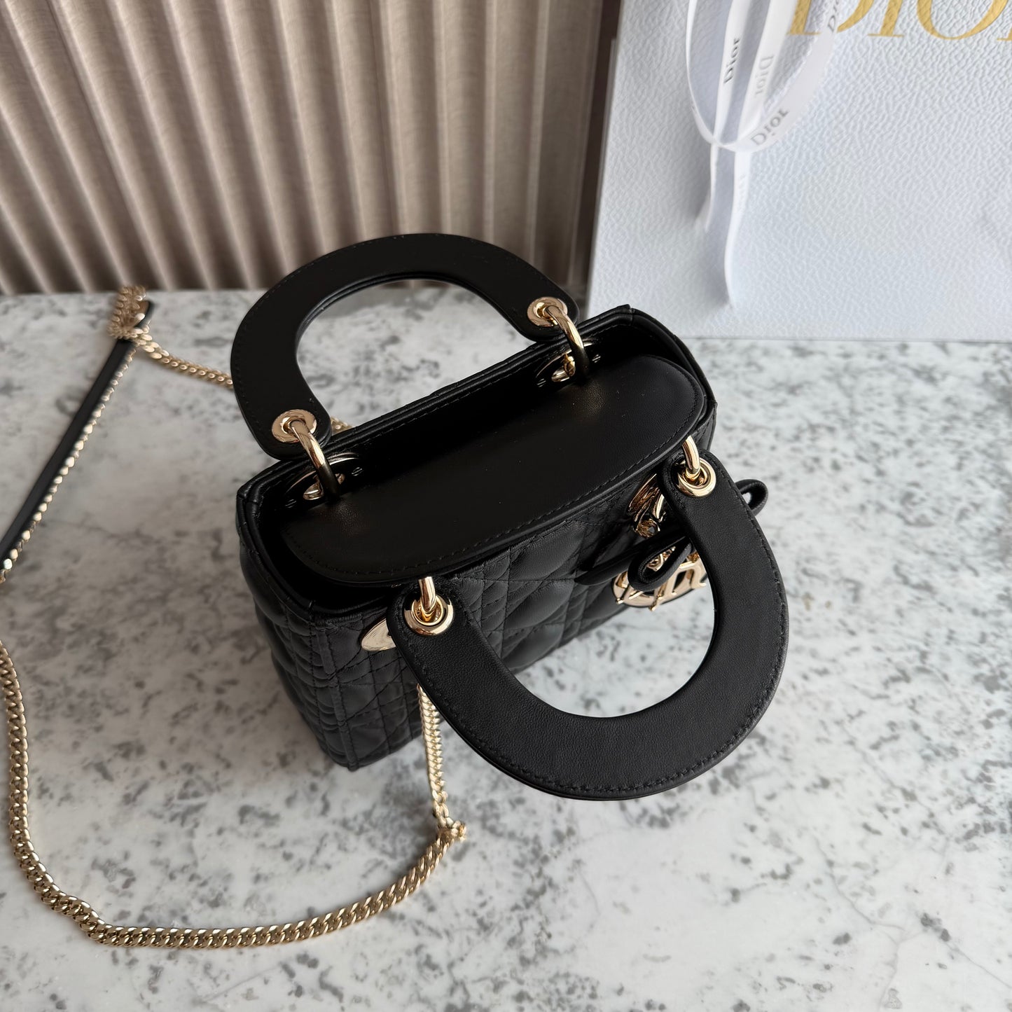 Bolso C-D-ior piel color negro