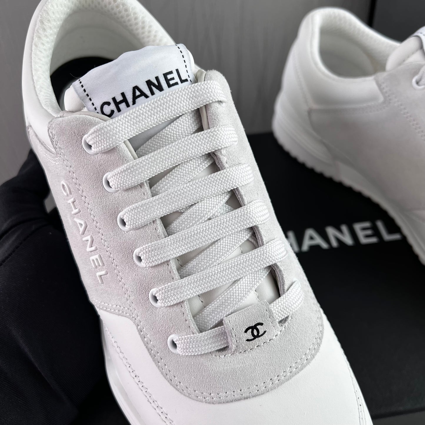 Sneakers C piel blancos