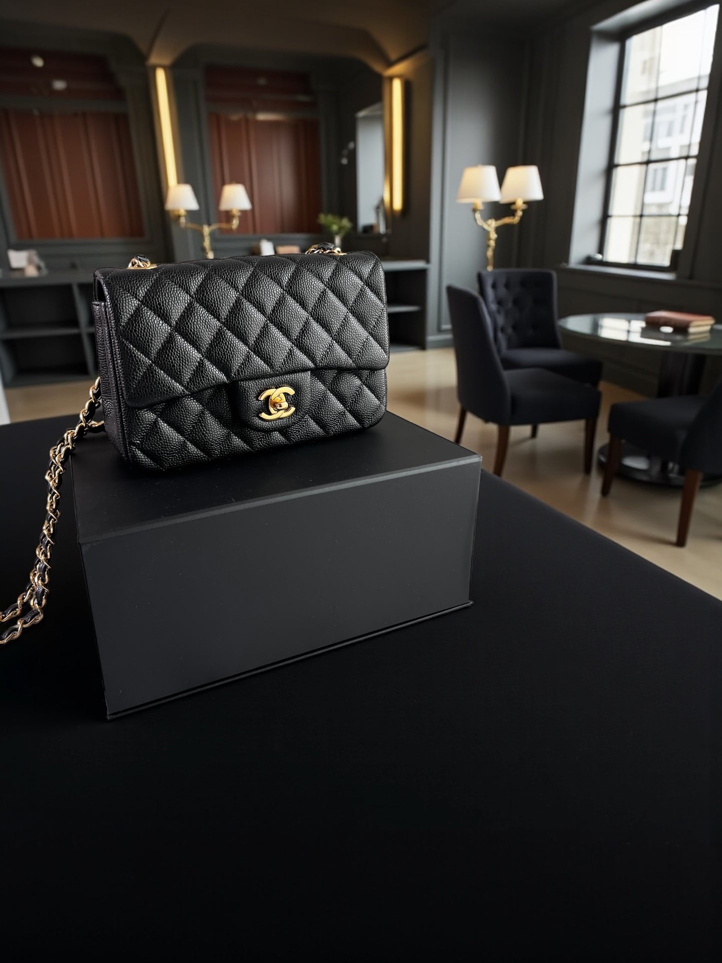 Bolso C-hanel piel caviar color negro